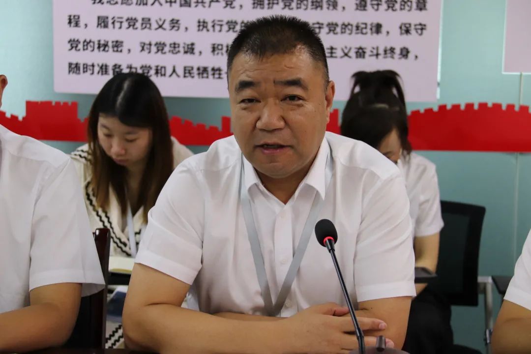 温州建设集团党委书记、董事长林新磊率队莅临伟峰公司调研指导工作